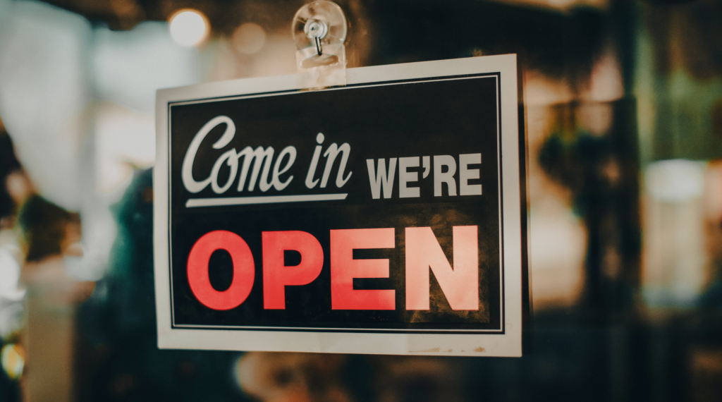 基盤と多様な立地で成立する高収益モデル