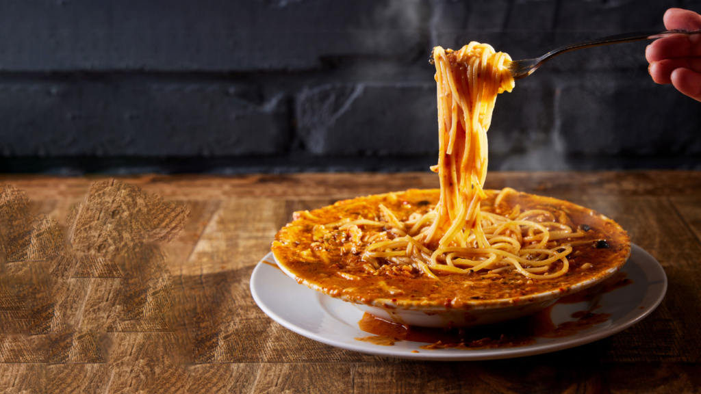 39年間、行列が出来続ける「ホームズパスタ」。短期的な流行ではなく長く愛され続ける店舗という実績があります。