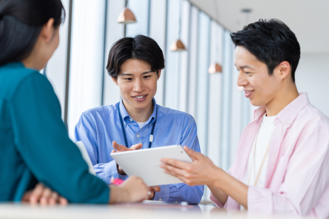 介護フランチャイズの情報収集と比較ができるフランチャイズPIVOT